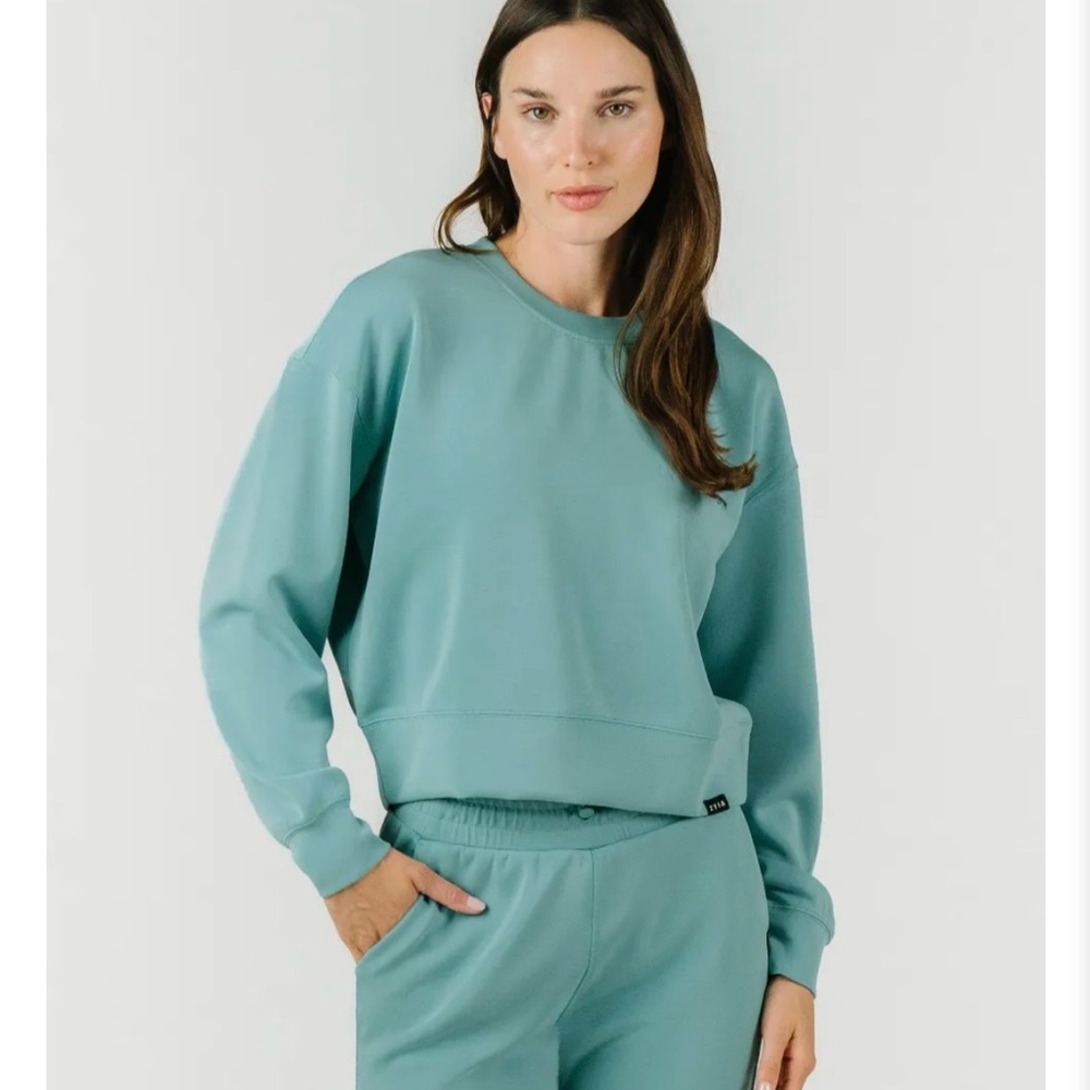 Zyia Solstice Crew Neck Sweater